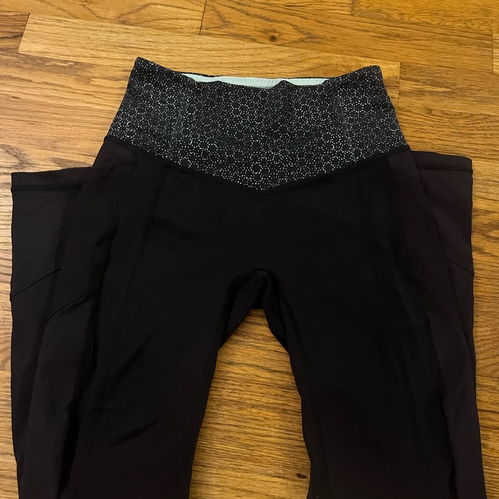 Lululemon Cropped Leggings - Picture 4 of 4